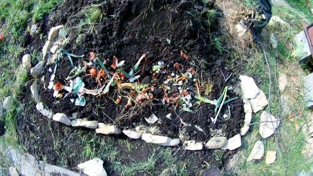 Высокая клумба из камней своими руками. Рассказываю все этапы. Декор клумбы.