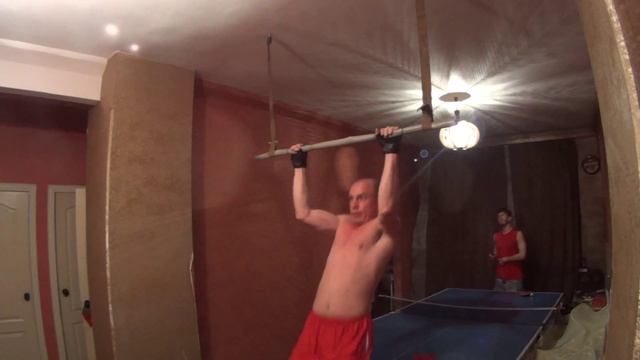 Рекорд Сергея Косенко: 5 подходов по 18 подтягиваний смотреть онлайн