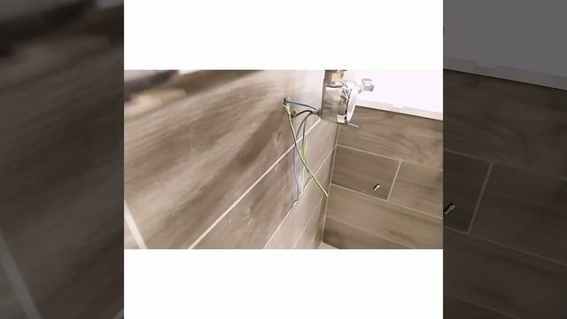 Монтаж электрического полотенцесушителя со скрытым подключением смотреть онлайн