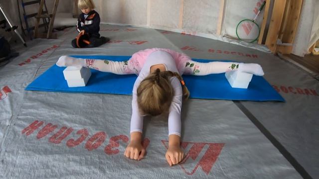 Домашняя Разминка / Home workout смотреть онлайн