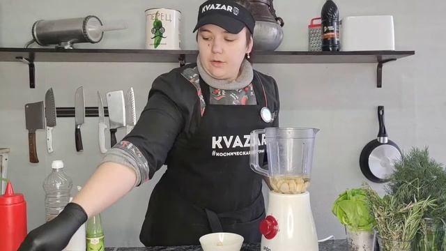ЧЕСНОЧНОЕ МАСЛО: как делать полезный соус-заправку дома