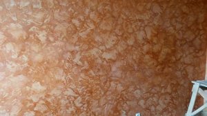 как нанести декоративную штукатурку ,получается как камень .под старину