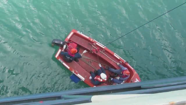 Поисково-спасательная шлюпка. Тренировка по спуску шлюпки. Rescue boat launching. Search and rescue.