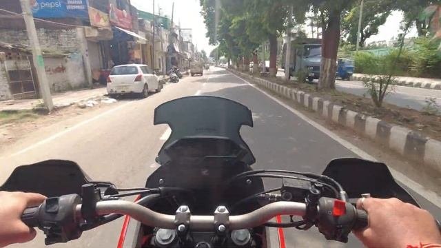 Honda Cb200x ₹ 1.44 Lakh Ride Review With Pillion | Hindi| Acceleration Test | City Traffic Ride