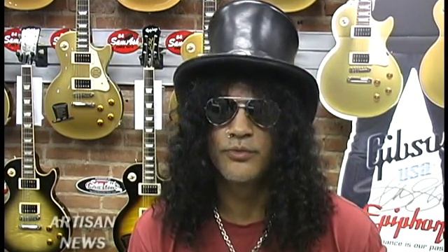 SLASH GIBSON LES PAUL PREMIERES, GIVES AWAY GUITAR SECRETS