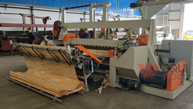 Лущильный станок для тонкого шпона с механическими шпинделями и укладчиком смотреть онлайн