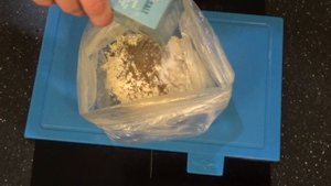 Мой муж показывает как пожарить рыбу без костей! Жарим хрустящую барабульку и ставридку.