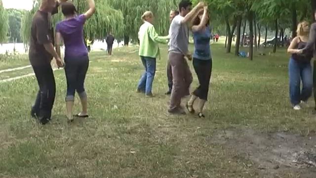 Latina piknik zarisovka смотреть онлайн