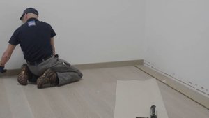 Инструкция по монтажу паркетного плинтуса Quick Step