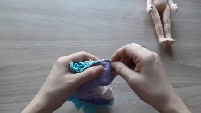 Шьем платье для куклы, подробный мастер класс + выкройка в описании