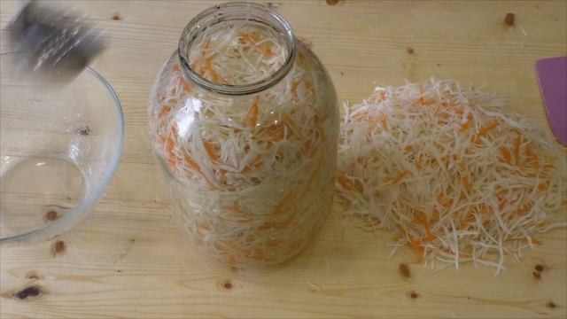 ДОМАШНЯЯ МАРИНОВАННАЯ КАПУСТА БЫСТРОГО ПРИГОТОВЛЕНИЯ смотреть онлайн
