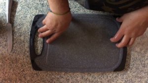 Как почистить окуня? | Чистка замороженного и свежего окуня.