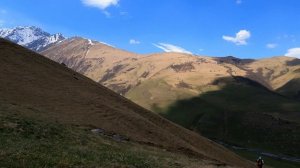 Северная Осетия в мае. СНЕГОПАД, ПИРОГИ, ДРЕВНИЕ БАШНИ!