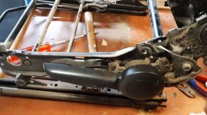 Mercedes sprinter 906 Seat adjuster handle removal