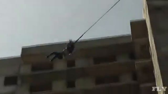 Моя сестра прыгает с 10 этажа! смотреть онлайн