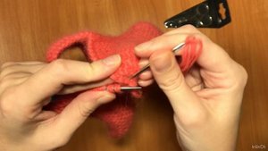 Детская шапка спицами / Детская шапочка с анатомическими ушками / Шапка с жаккардовым узором