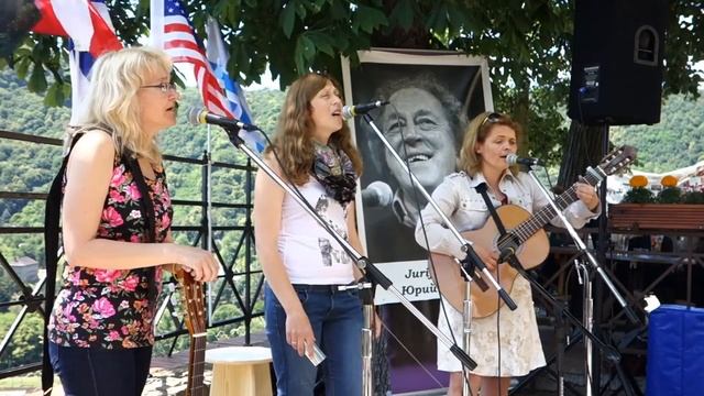 Трио "Фиеста" - "Лодка белая" смотреть онлайн