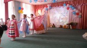 Танец бабочек выпуск 2014 детский сад №1214 Ивушка