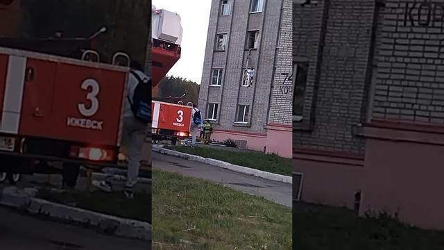 Человек паук в строителе Ижевск))) смотреть онлайн