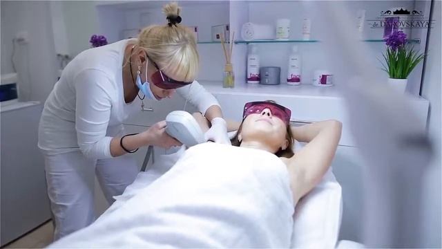 Лазерная эпиляция диодным лазером в центре Dr Darovskaya смотреть онлайн