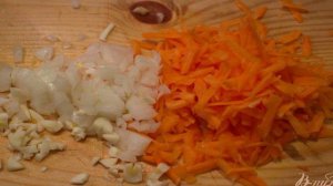 Жаркое с капустой и курицей в горшочке