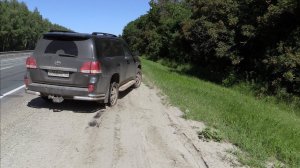 Что Будет Если Ездить на Зимней Резине. Взорвалось Колесо на Скорости Тойота Лэнд Крузер 200