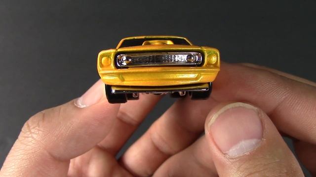 Hot Wheels 1969 Ford Mustang Lowered 1:64 смотреть онлайн