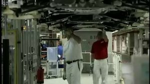Сборка автомобилей на заводе Volkswagen