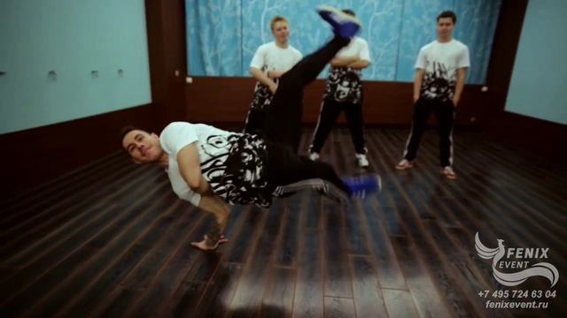 Заказать брейк данс на праздник и корпоратив в Москве - лучшие танцоры хип-хоп на свадьбу и юбилей