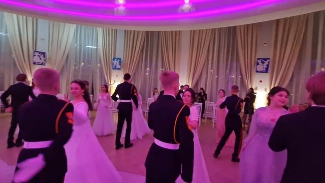 Традиционный новогодний бал для молодежи состоялся в Витебске смотреть онлайн