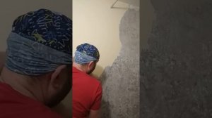 Ещё один способ снятия водоэмульсионки с бетона.