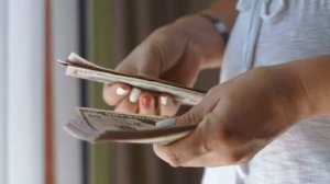 Как избавиться от денежных блоков. Мощные аффирмации. День 1 #АффирмациинаДеньги #КакпривлечьДеньги