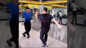 Уйгурский мужской танец, дуэтом