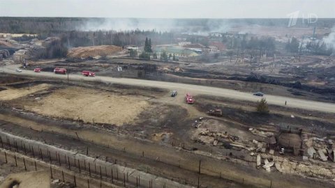 Ущерб от пожаров в Свердловской области сегодня оценил глава МЧС Александр Куренков