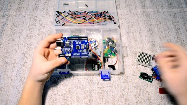 Распаковка комплекта Arduino. Умный дом. смотреть онлайн