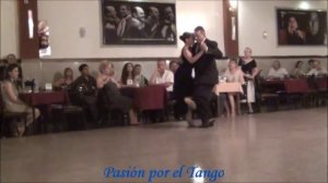 NADIA IBAÑEZ y FERNANDO GORDILLO Bailando el Vals POBRE FLOR en la MILONGA LA BALDOSA