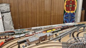 Краткий обзор устройства подвесного макета H0 1/87  Overhead hanging scale model railway H0 1:87