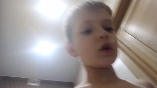 кнопка поделиться это кнопка где надо нажимать и кому-то скидывать