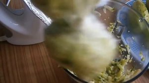 ЗАМОРОЖЕННЫЕ ОГУРЦЫ ДЛЯ кожи ЛИЦА. Удобное хранение