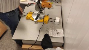 Самая дешёвая торцовочная пила WERT MS1321. Распаковка.