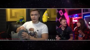 ЧТО В МОЕЙ СУМОЧКЕ ? | РЕАКЦИЯ на Добряка