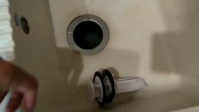 Нужные вещи для кухни Измельчитель пищевых отходов и электроточилка для ножей смотреть онлайн