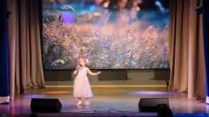 12 Весёлая песенка Вера П