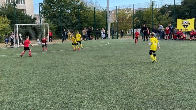 СУПЕРГЕРОЙСЬКІ СЕЙВИ НАШОГО ВОРОТАРЯ СЕРГІЯ смотреть онлайн