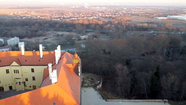 Zámok - Hlohovec смотреть онлайн