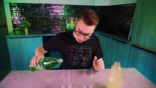 СДЕЛАЛ КОКА-КОЛУ ДОМА! // КОКА-КОЛА СВОИМИ РУКАМИ - ЛАЙФХАК смотреть онлайн