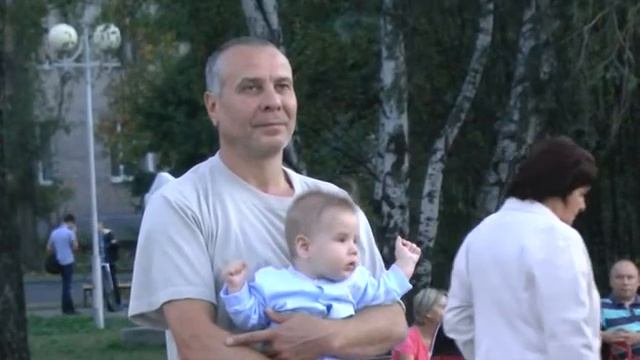 В Заречном состоялось долгожданное открытие фонтана смотреть онлайн