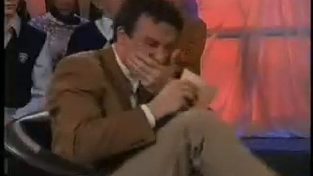 ТЕЛЕВЕДУЩИЙ УГАРАЕТ.avi