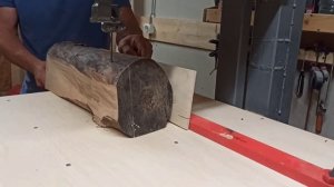 Первый распил на моей самодельной ленточной пиле.
