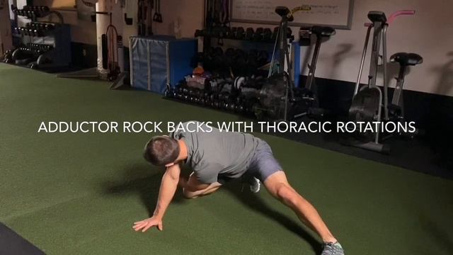 Adductor Rock Backs With T-Spine Rotation смотреть онлайн